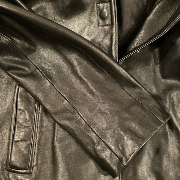 🎉PRICE DROP SALE🎉 EUC Siena Studio 90’s Inspired Leather Jacket - Picture 4 of 6